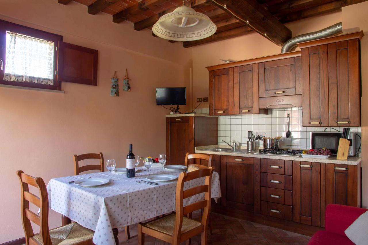 Tuscany Country Apartments Гамбасси-Терме Экстерьер фото