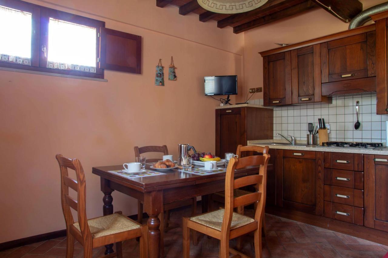 Tuscany Country Apartments Гамбасси-Терме Экстерьер фото